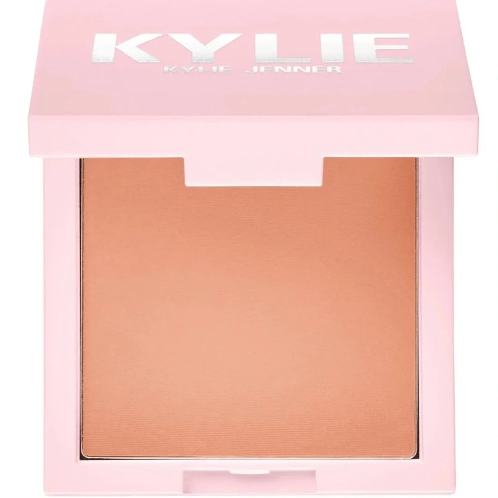 Kylie Cosmetics Pressed Blush Powder in 727 Crush